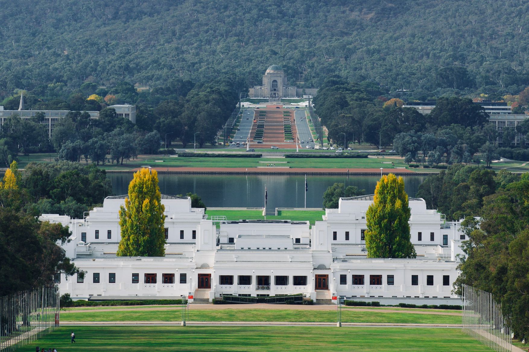 Canberra_1.jpg