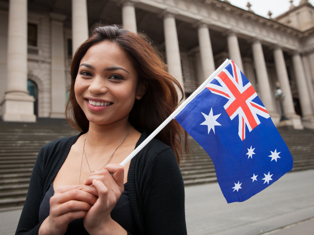 Advantages of the 186 TRT Permanent Visa Over the Direct Entry Stream