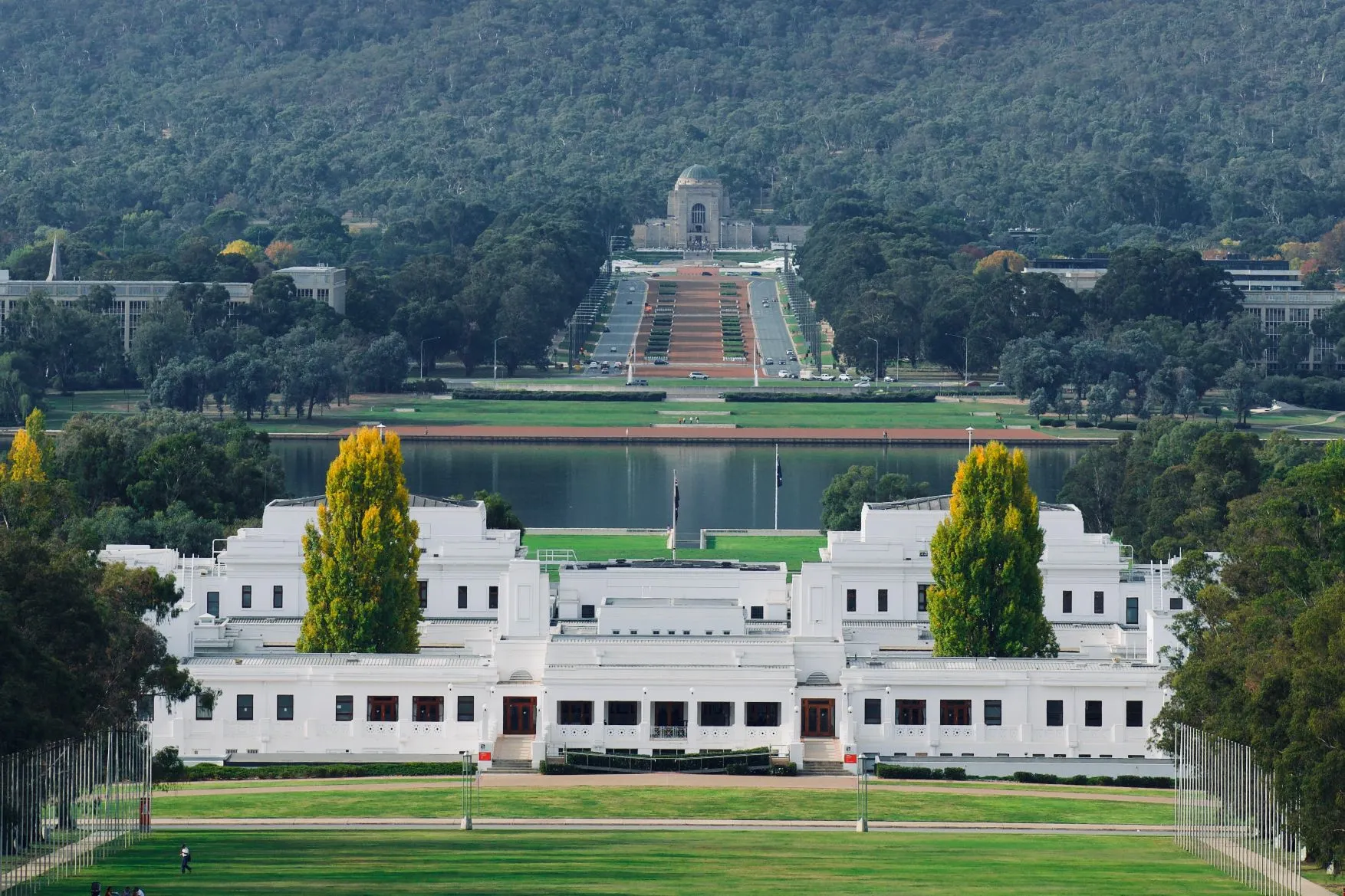 Canberra_1.jpg
